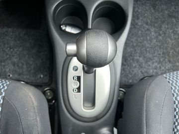 Car image 24