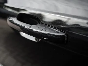 Car image 36