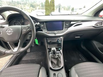 Car image 16