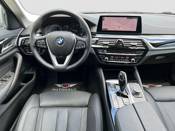 BMW 520d Luxury Line 140 kW image number 10