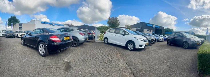 Car image 48