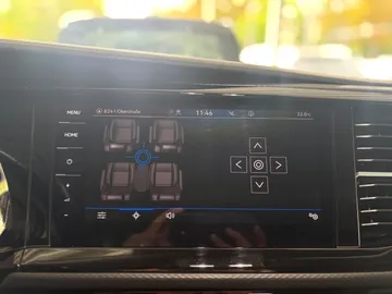 Car image 35