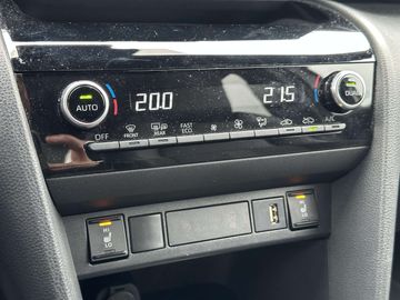 Car image 31