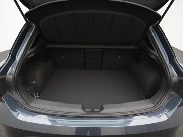 Car image 33
