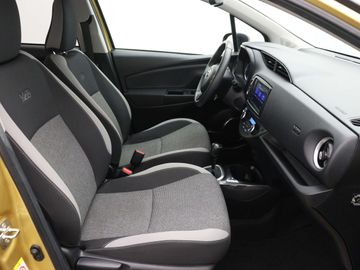 Car image 30