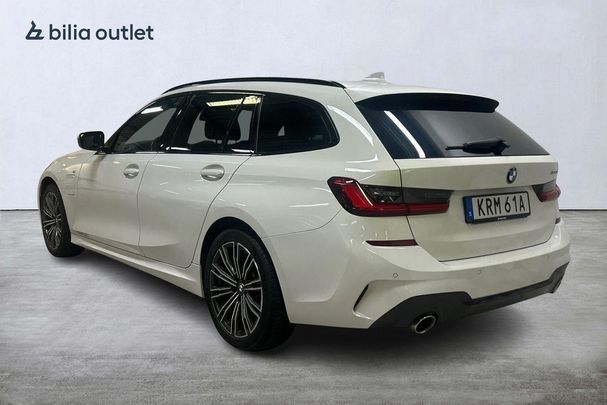 BMW 330e Touring M Sport xDrive 216 kW image number 8