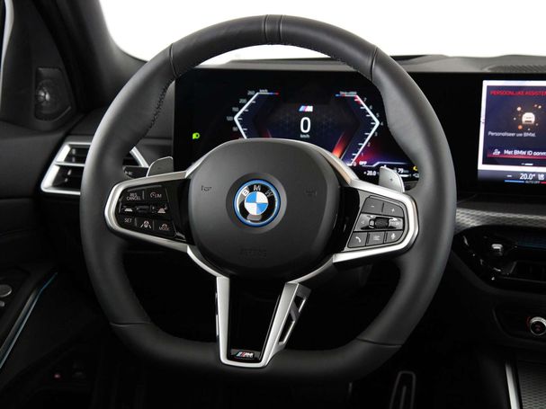 BMW 330e Touring 215 kW image number 2