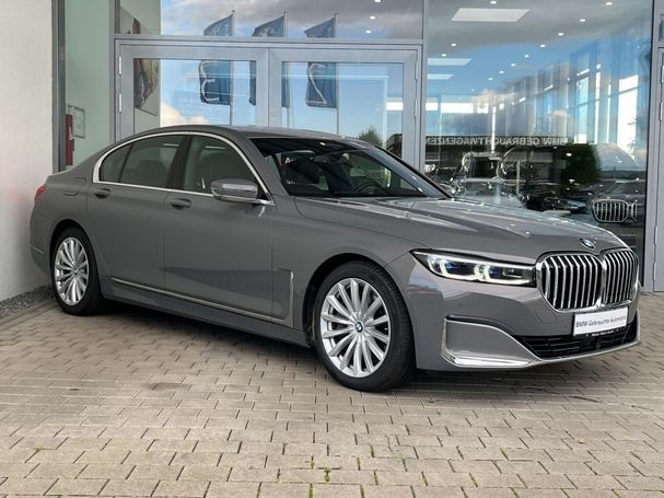 BMW 750i xDrive 390 kW image number 2