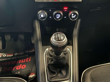 Car image 31