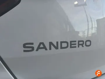 Car image 25