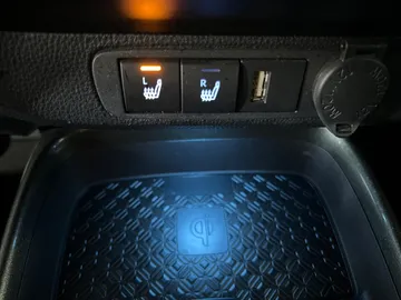Car image 29