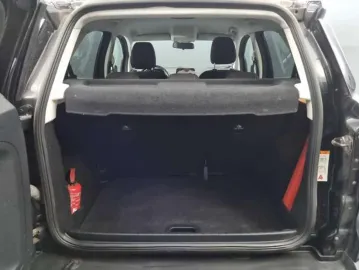 Car image 40