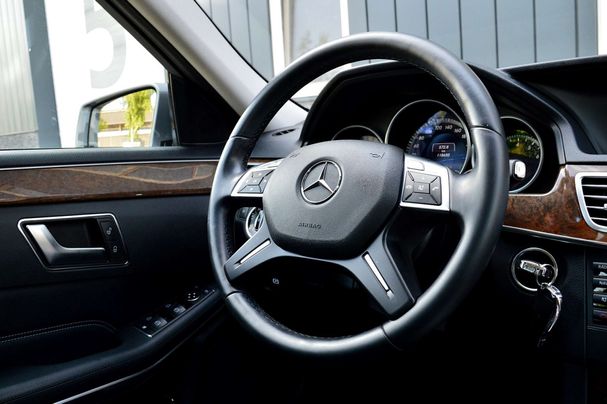 Mercedes-Benz E 200 135 kW image number 30