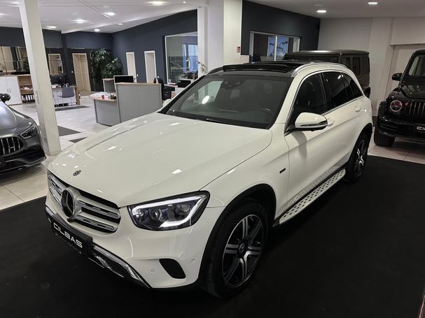 Mercedes-Benz GLC 300 e 235 kW image number 2