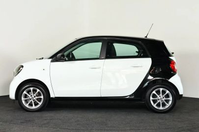 Car image 27