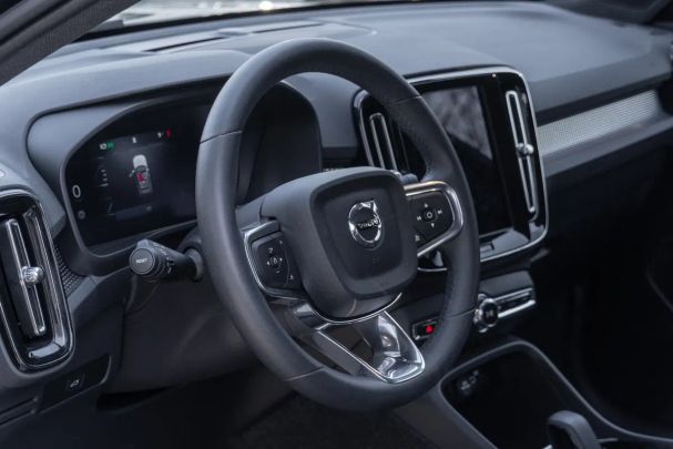 Volvo XC40 120 kW image number 12