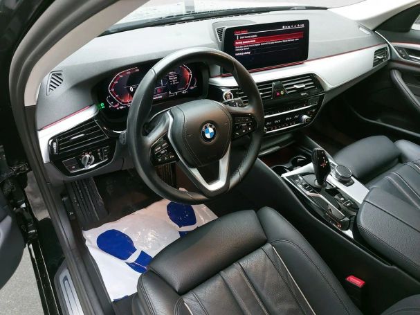 BMW 520i 135 kW image number 11