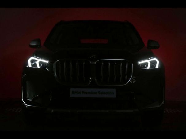 BMW X1 sDrive18i 100 kW image number 18