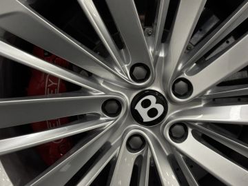 Car image 29