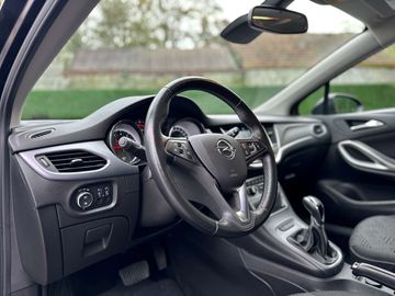 Car image 22