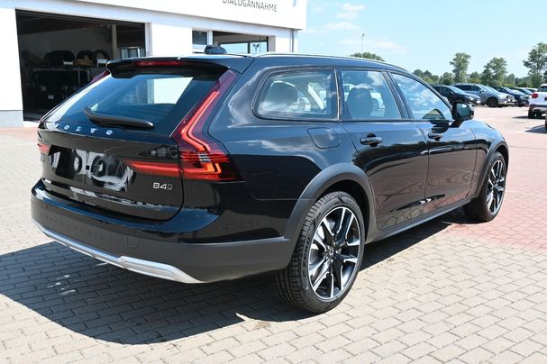 Volvo V90 Cross Country AWD B4 145 kW image number 6