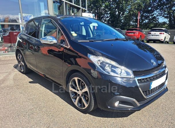 Peugeot 208 Blue-HDi 100 73 kW image number 2