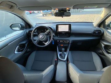 Car image 10