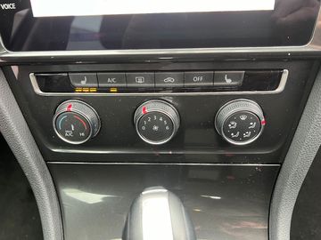 Car image 36