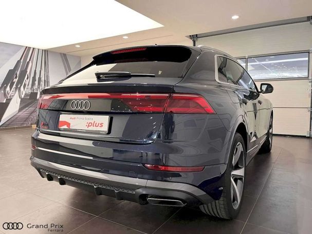 Audi Q8 50 TDI quattro 210 kW image number 3