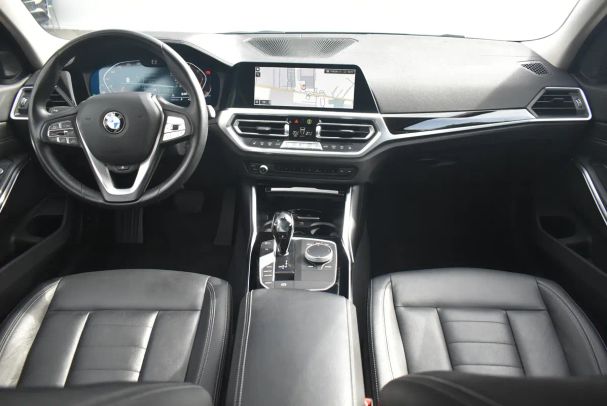 BMW 320d xDrive 140 kW image number 6