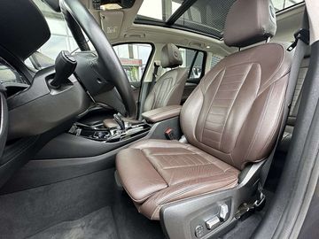 Car image 37