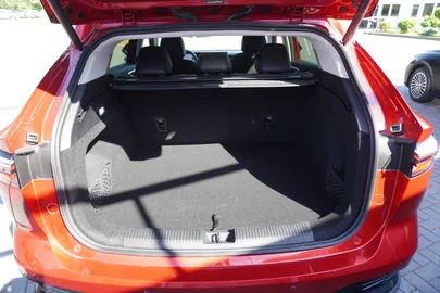Car image 39