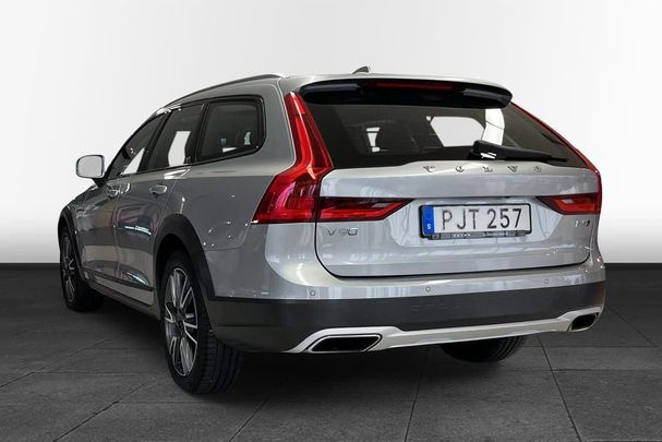 Volvo V90 Cross Country D5 AWD Pro 175 kW image number 4