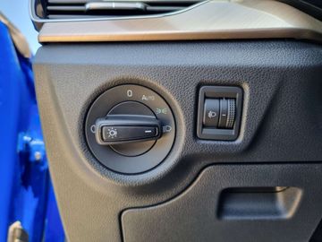 Car image 31