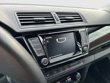 Car image 25