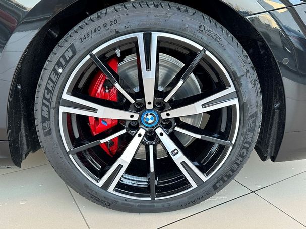 BMW i5 M60 xDrive 442 kW image number 8