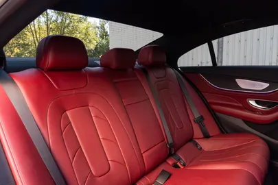 Car image 33