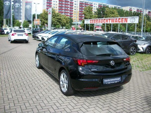 Opel Astra 107 kW image number 2