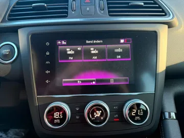 Car image 27