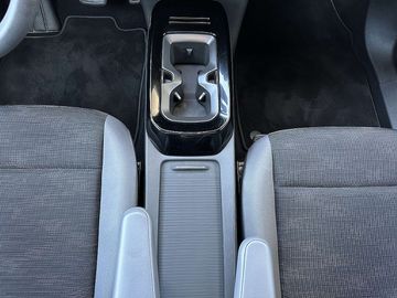 Car image 31