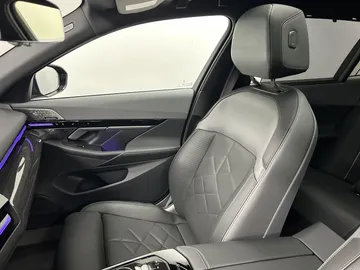 Car image 42