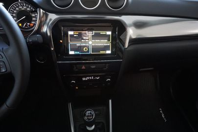 Car image 11