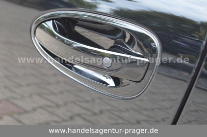 Car image 36