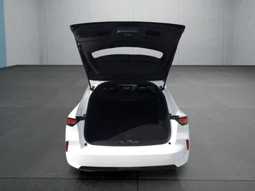 Car image 29