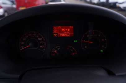 Car image 31