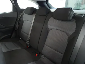 Car image 25