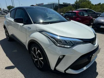 Car image 2