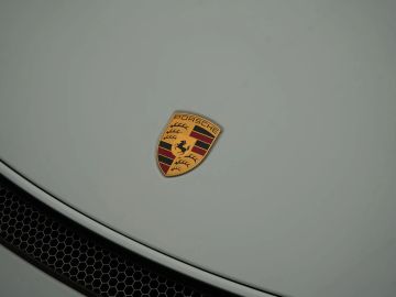 Car image 38