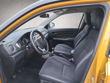 Car image 10