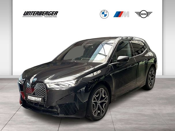 BMW iX xDrive50 385 kW image number 1